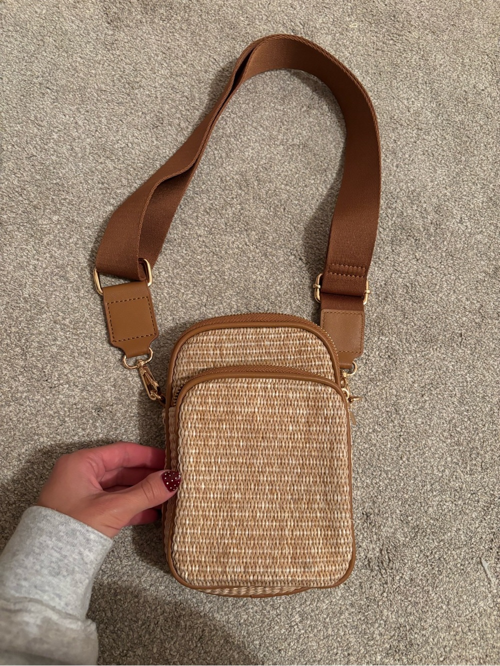 Woven Crossbody Phone Bag in Brown